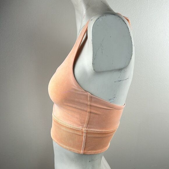 Women’s Lululemon sport bra size 4 shirt top - Picture 4 of 10